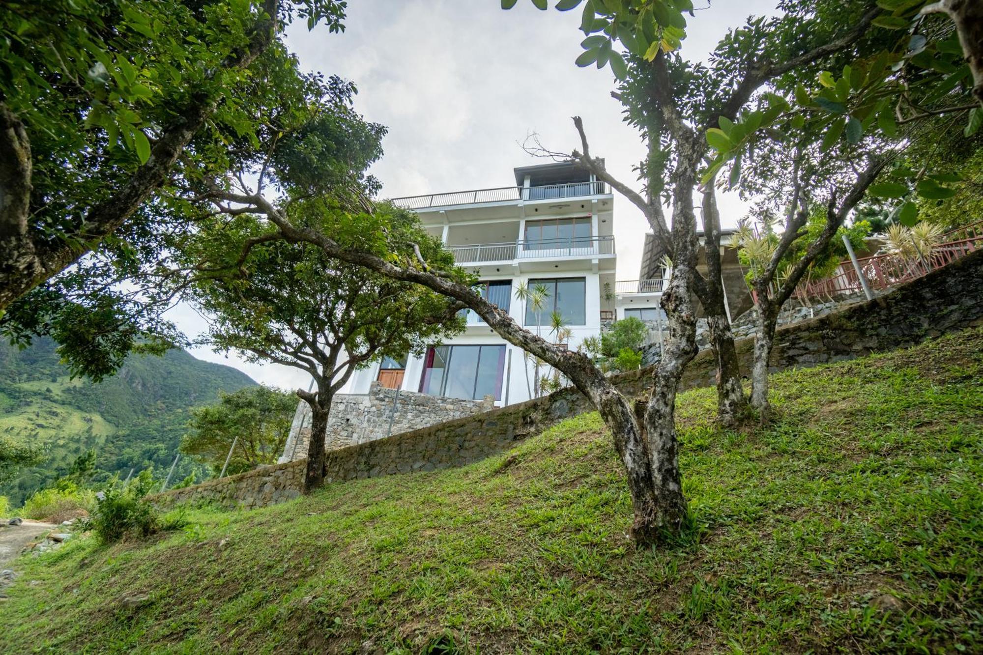 Shanthi Uyana Kandy Exterior photo